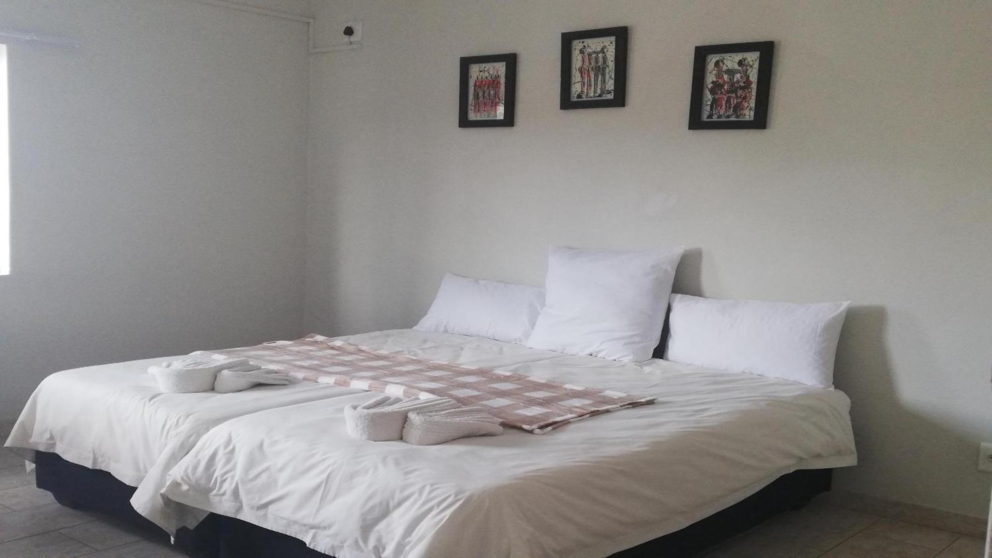 The Farmhouse Boutique Guesthouse And Beergarden Cc Outjo Pokoj fotografie