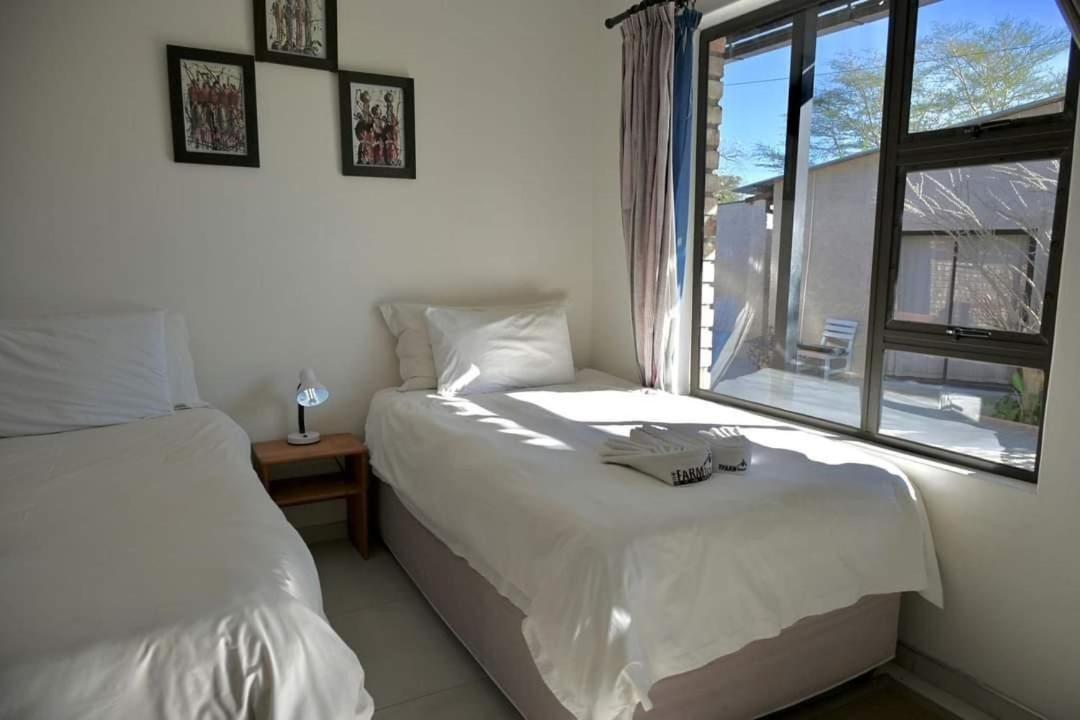 The Farmhouse Boutique Guesthouse And Beergarden Cc Outjo Pokoj fotografie